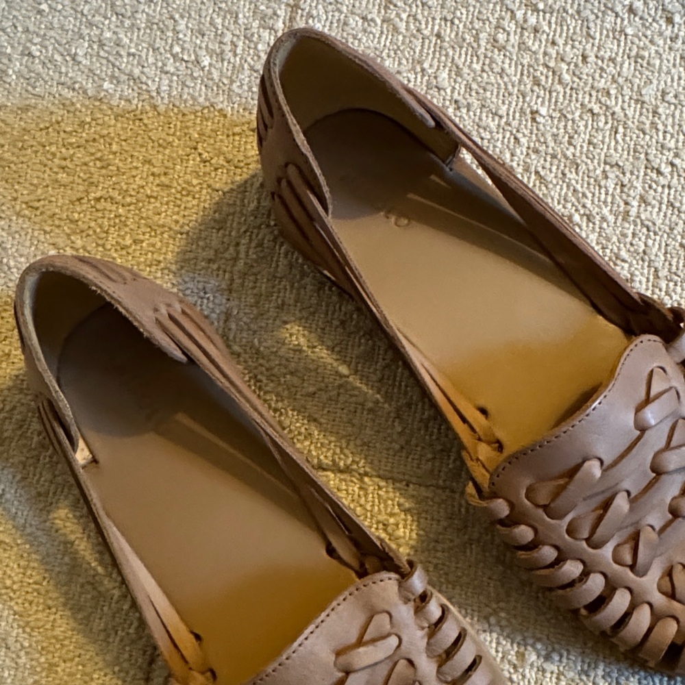 BRAND NEW Nisolo Tan Leather Sandals - Picture 2 of 7